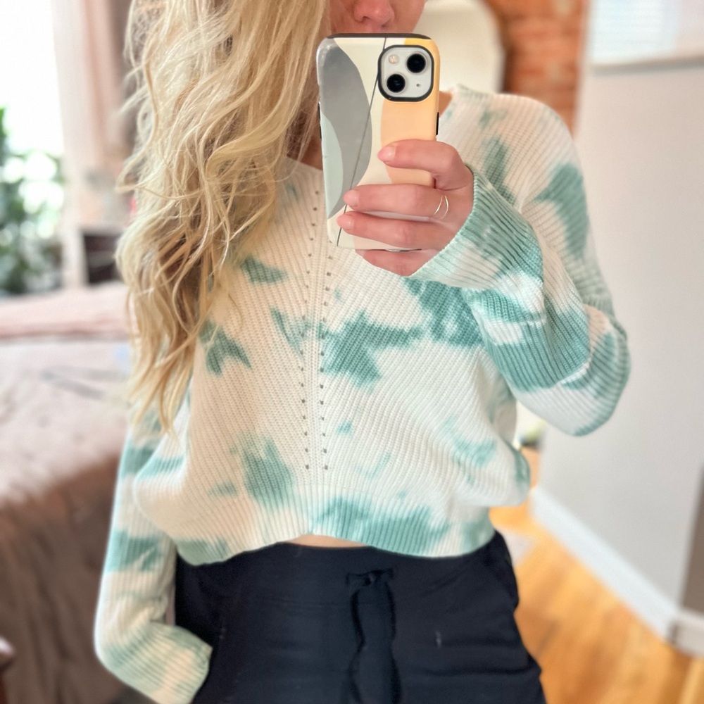 Green White Tie-Dye Crop Cut Sweater